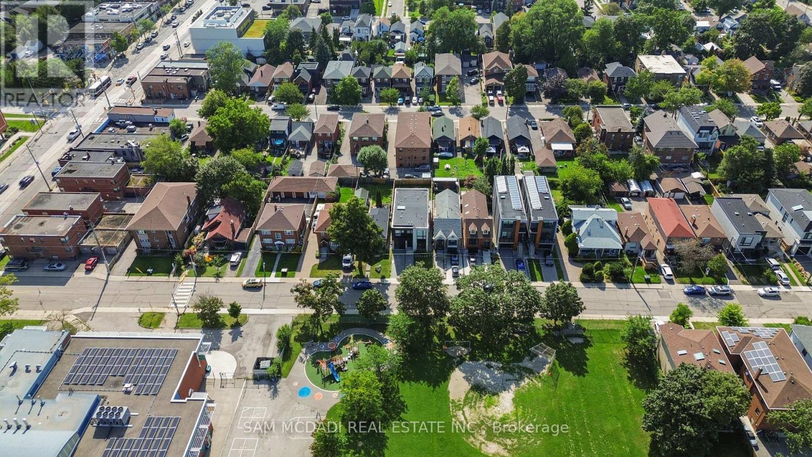 24 Twenty First Street, Toronto, Ontario  M8V 3L7 - Photo 40 - W13709864