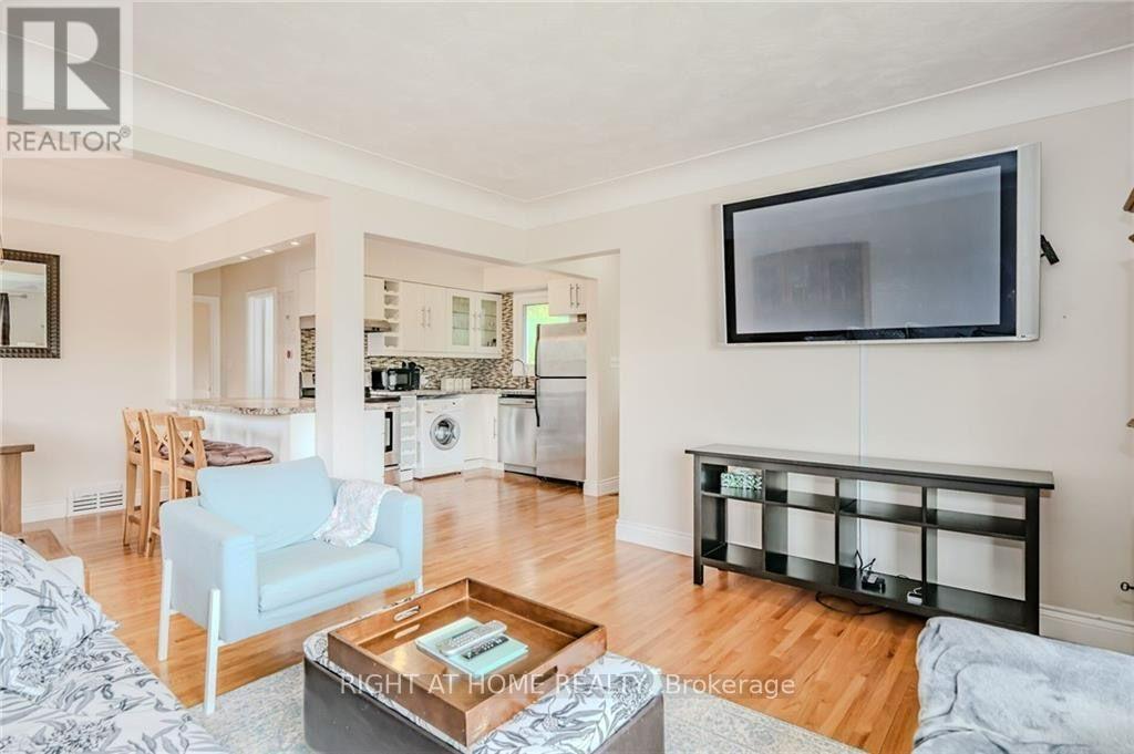 B - 1385 Olga Drive, Burlington, Ontario  L7S 1L1 - Photo 8 - W13709872