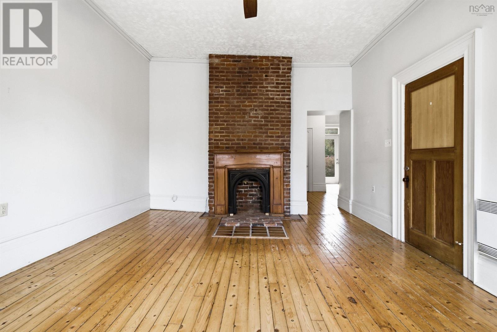 2048 Creighton Street, Halifax, Nova Scotia  B3K 3R2 - Photo 4 - 202621440