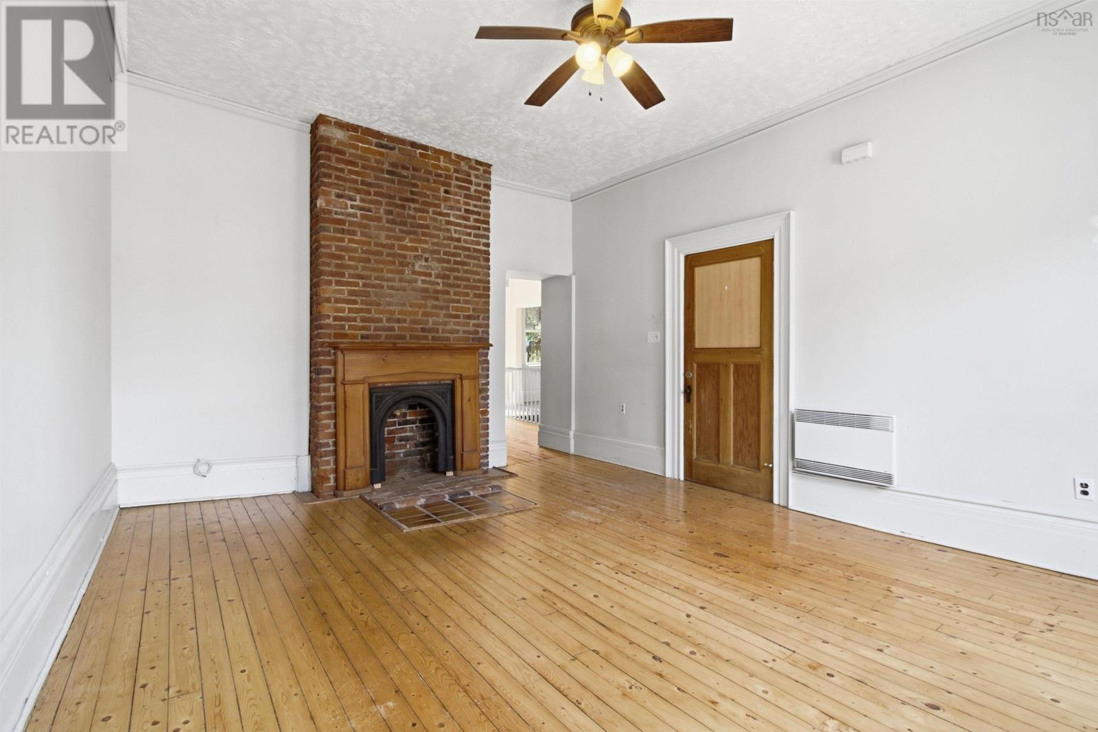 2048 Creighton Street, Halifax, Nova Scotia  B3K 3R2 - Photo 3 - 202621440