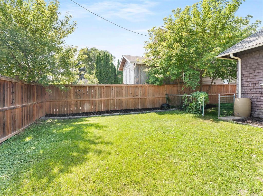243 Linwood Street, Winnipeg, Manitoba  R2J 2C7 - Photo 45 - 202620101