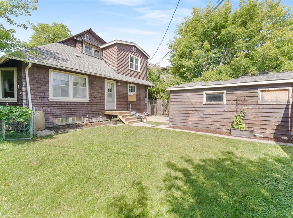 243 Linwood Street, Winnipeg, Manitoba  R2J 2C7 - Photo 46 - 202620101