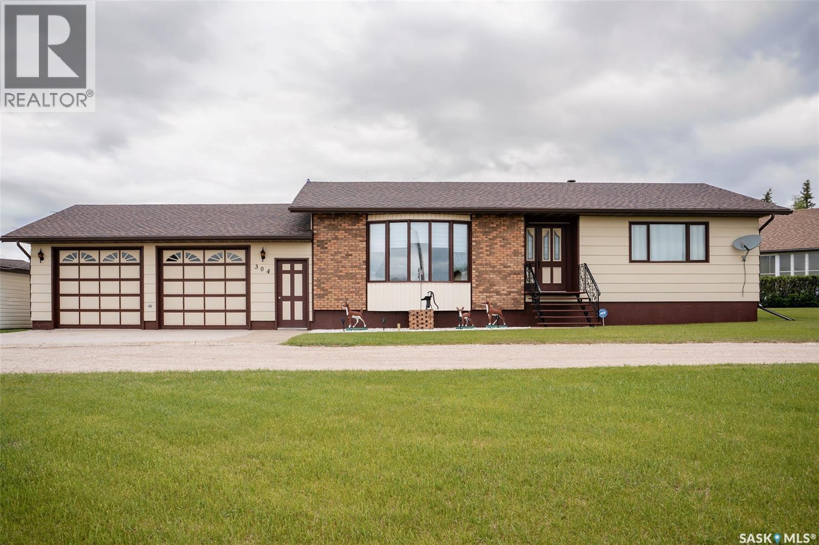 304 Pierson Street, Neudorf, Saskatchewan  S0A 2T0 - Photo 2 - SK046510