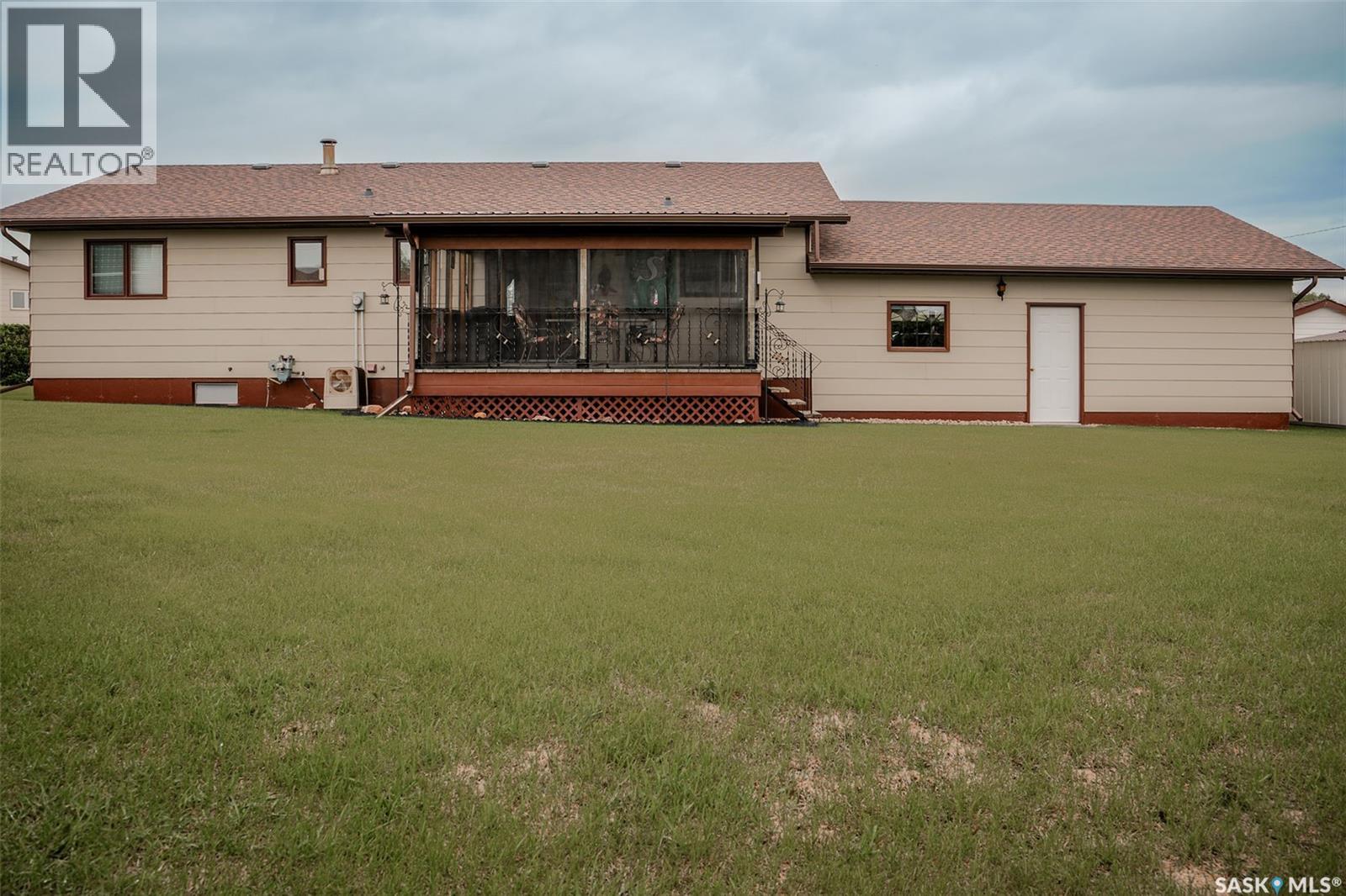 304 Pierson Street, Neudorf, Saskatchewan  S0A 2T0 - Photo 46 - SK046510
