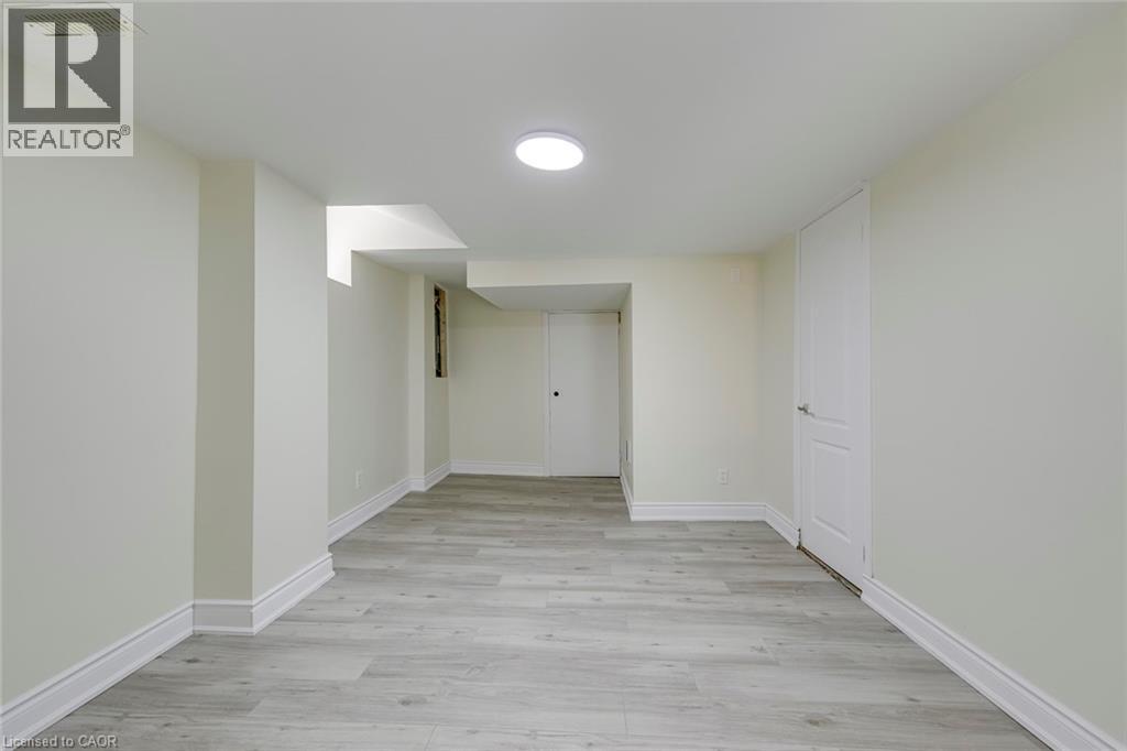 3332 Angel Pass Drive Unit# Basement, Mississauga, Ontario  L5M 7K2 - Photo 11 - 40846457