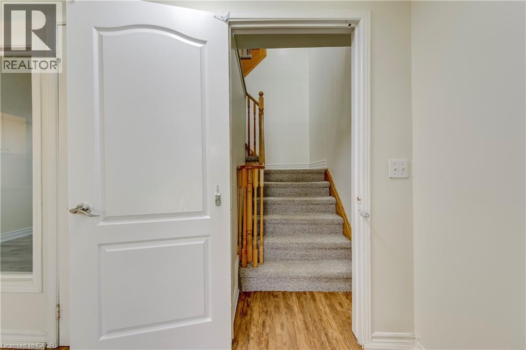 3332 Angel Pass Drive Unit# Basement, Mississauga, Ontario  L5M 7K2 - Photo 14 - 40846457