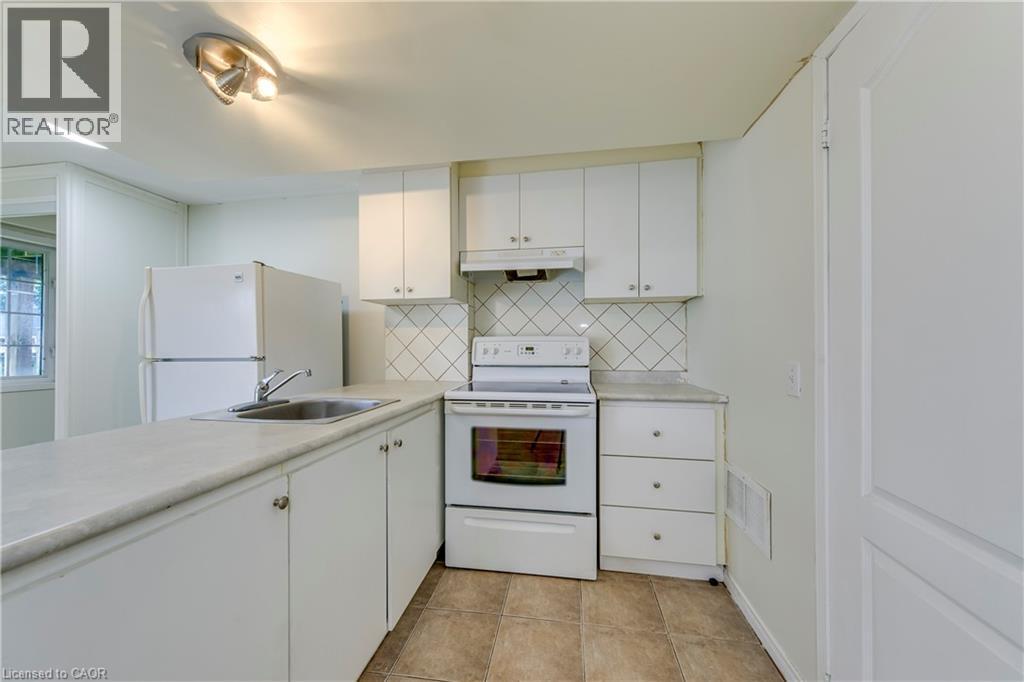 3332 Angel Pass Drive Unit# Basement, Mississauga, Ontario  L5M 7K2 - Photo 21 - 40846457