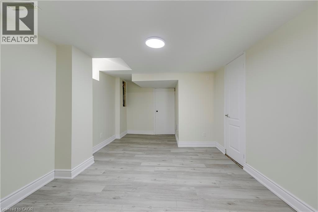 3332 Angel Pass Drive Unit# Basement, Mississauga, Ontario  L5M 7K2 - Photo 23 - 40846457