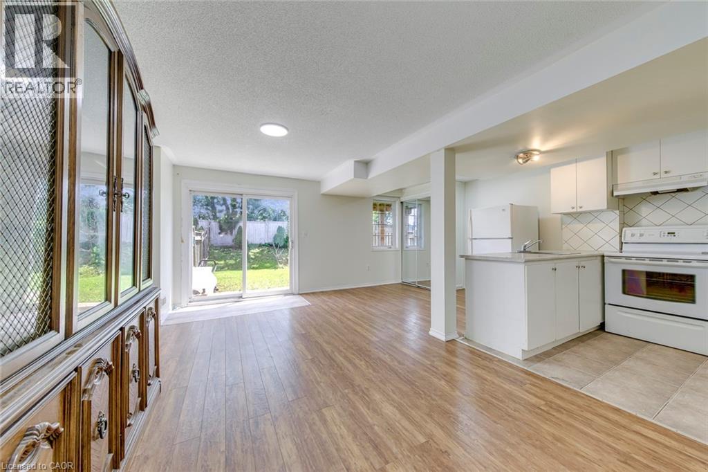 3332 Angel Pass Drive Unit# Basement, Mississauga, Ontario  L5M 7K2 - Photo 3 - 40846457