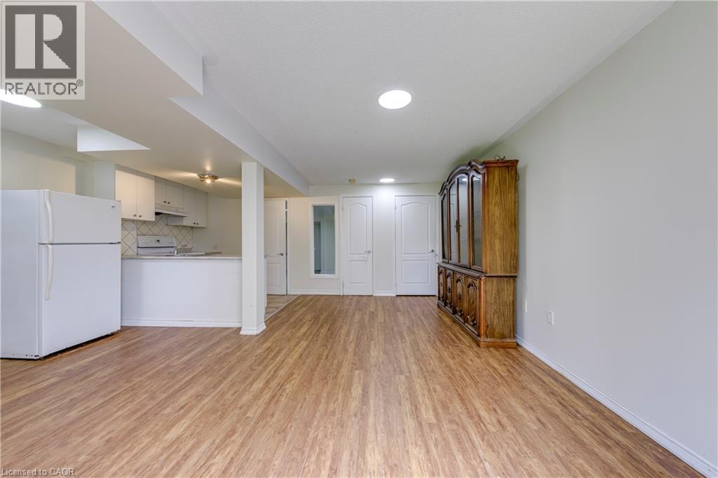 3332 Angel Pass Drive Unit# Basement, Mississauga, Ontario  L5M 7K2 - Photo 17 - 40846457