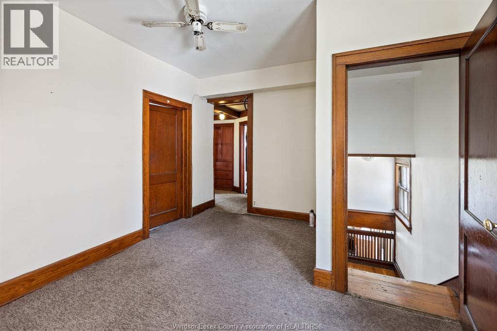 3177 Russell, Windsor, Ontario  N9C 1E3 - Photo 12 - 26020717