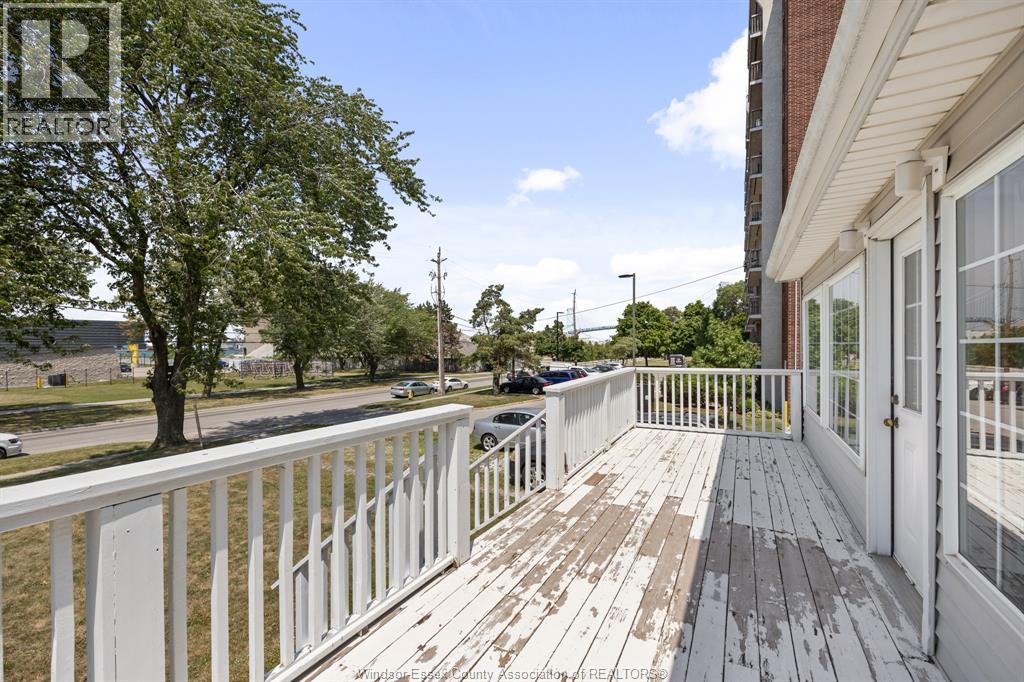 3177 Russell, Windsor, Ontario  N9C 1E3 - Photo 26 - 26020717