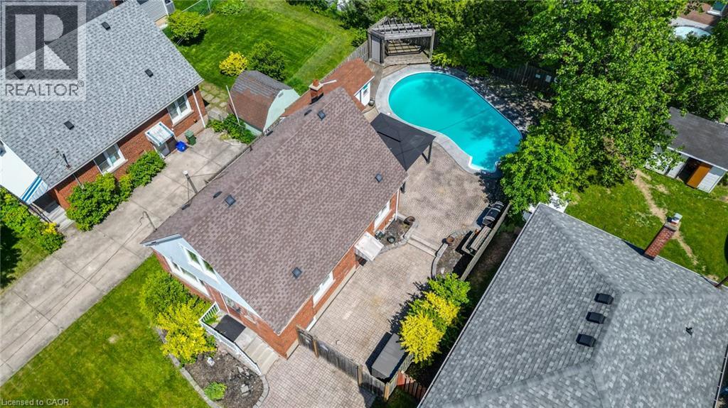 27 Delevan Crescent, Hamilton, Ontario  L9A 4A8 - Photo 2 - 40852134