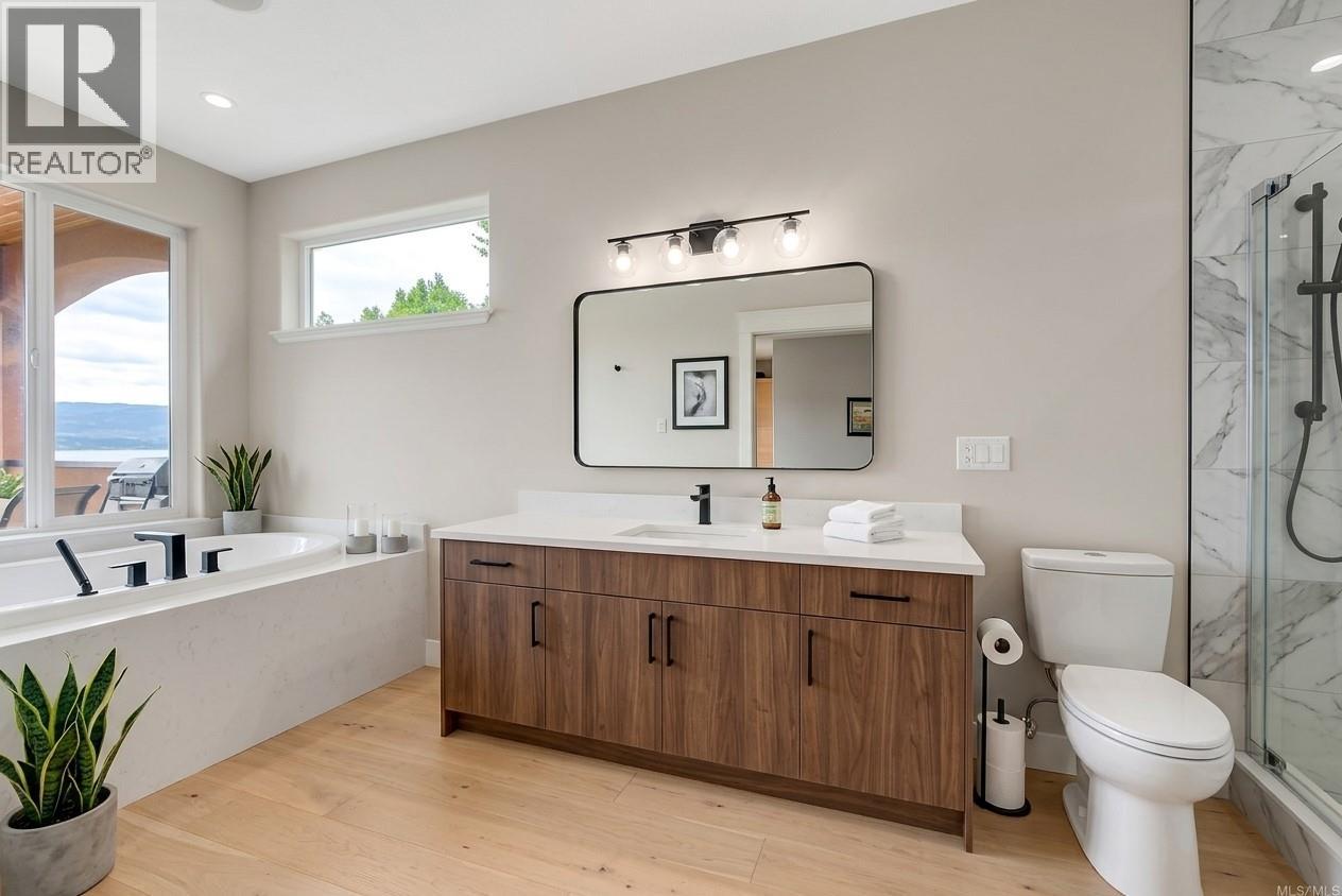 683 Westside Road S, West Kelowna, British Columbia  V1Z 3S2 - Photo 64 - 10391242