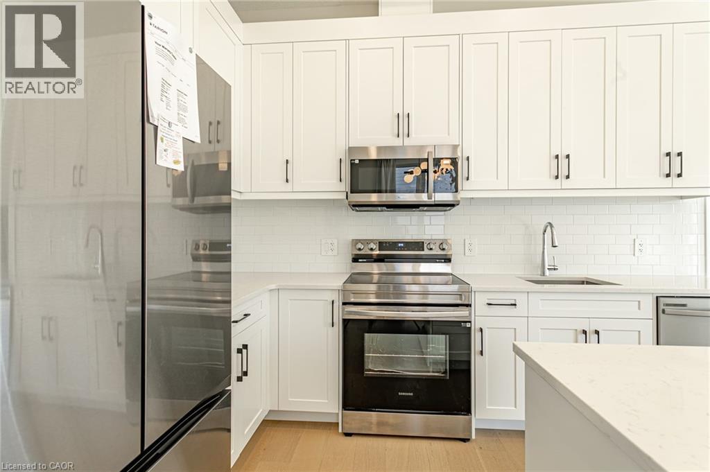 7966 Fallon Drive Unit# 18, Lucan Biddulph, Ontario  N0M 1V0 - Photo 11 - 40857814