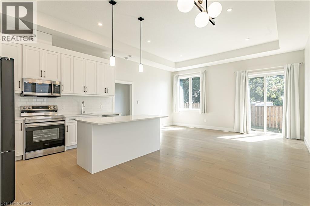 7966 Fallon Drive Unit# 18, Lucan Biddulph, Ontario  N0M 1V0 - Photo 7 - 40857814