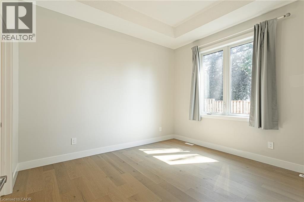 7966 Fallon Drive Unit# 18, Lucan Biddulph, Ontario  N0M 1V0 - Photo 16 - 40857814