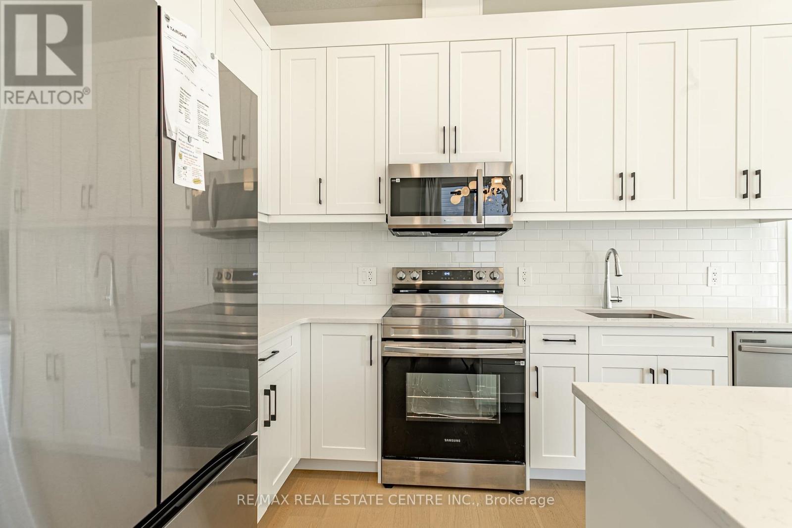 18 - 7966 Fallon Drive, Lucan Biddulph, Ontario  N0M 1V0 - Photo 9 - X13707204