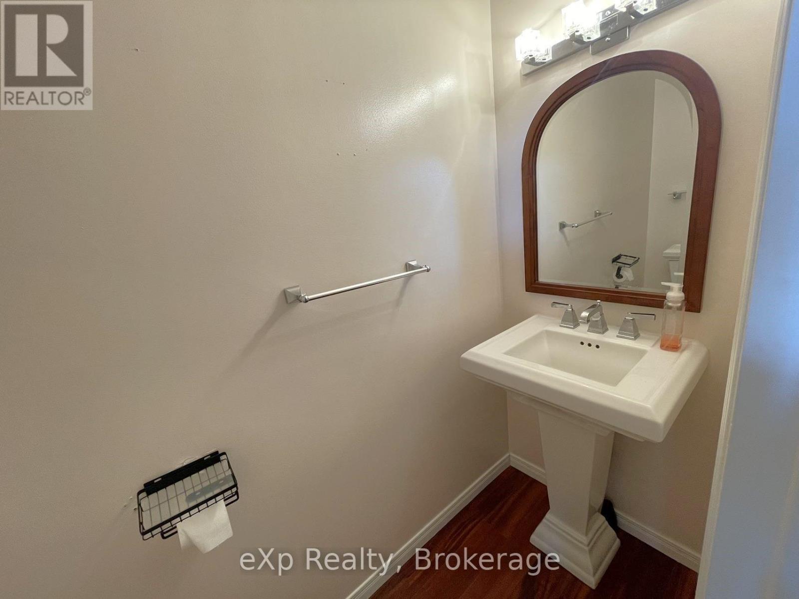 12 Sherwood Crescent, Belleville, Ontario  K8P 5G1 - Photo 13 - X13709890