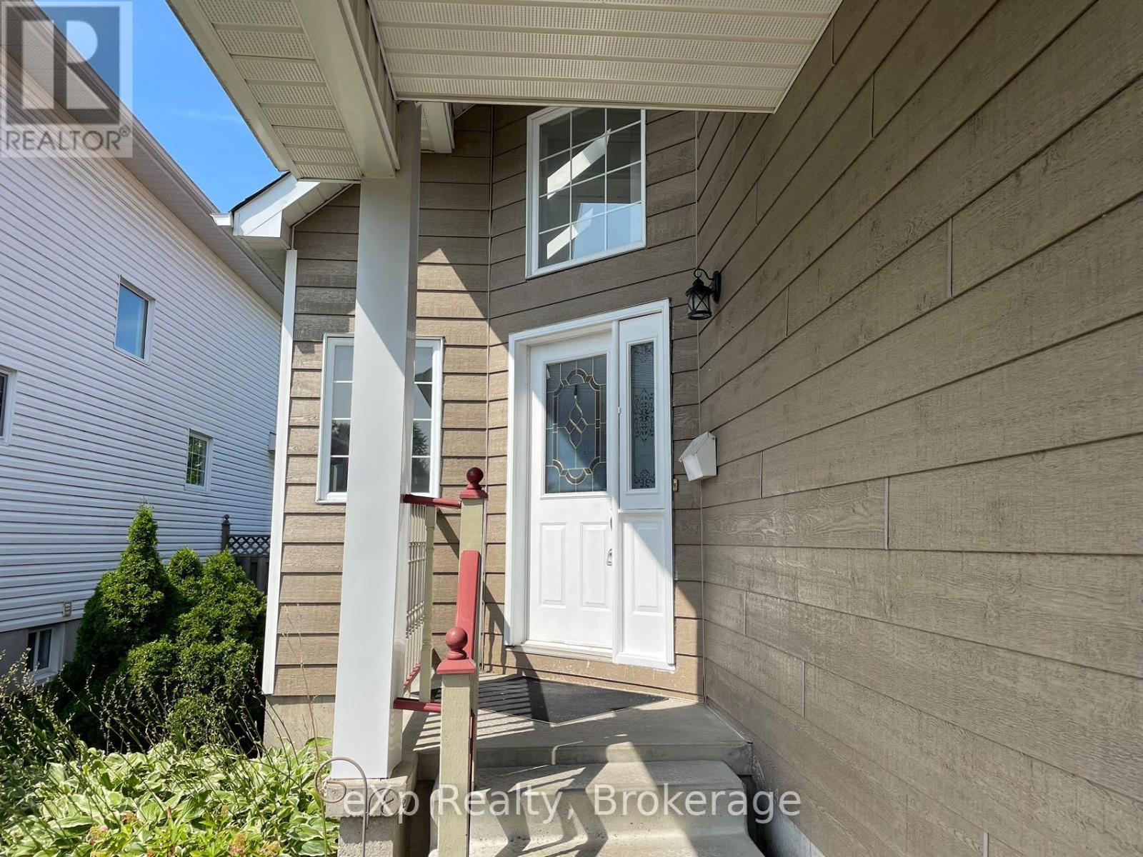 12 Sherwood Crescent, Belleville, Ontario  K8P 5G1 - Photo 3 - X13709890