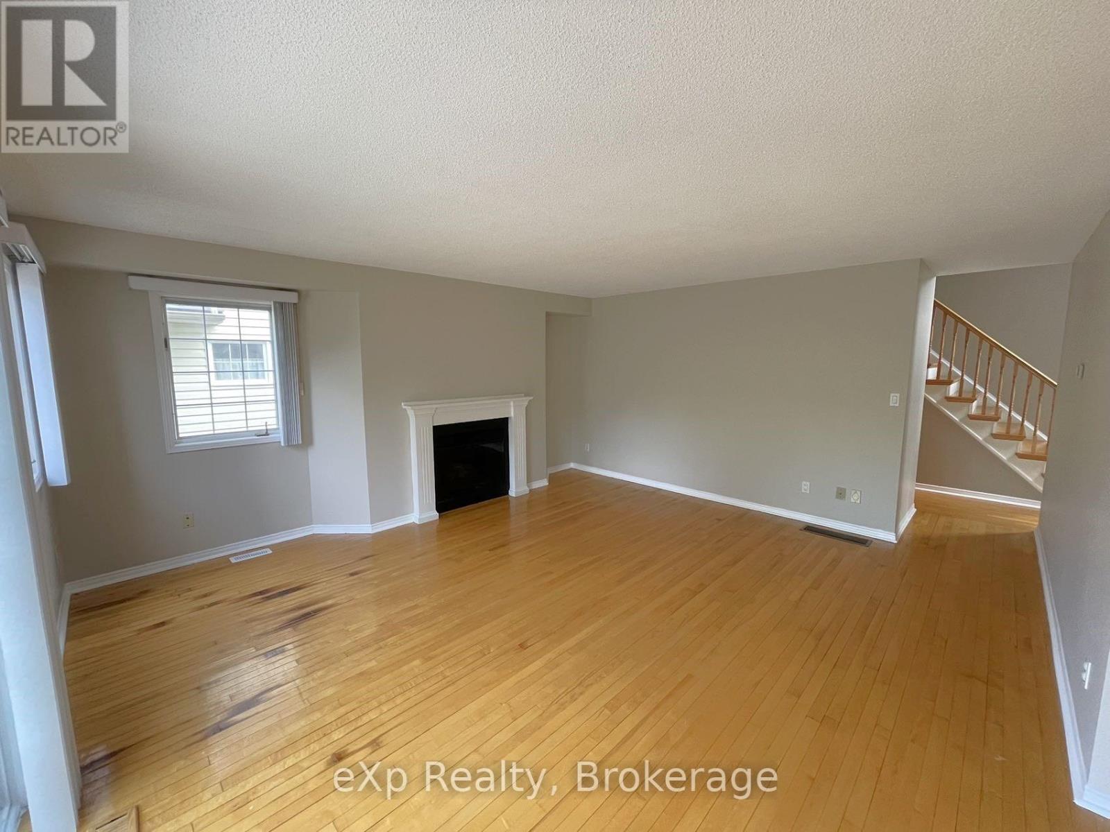 12 Sherwood Crescent, Belleville, Ontario  K8P 5G1 - Photo 9 - X13709890