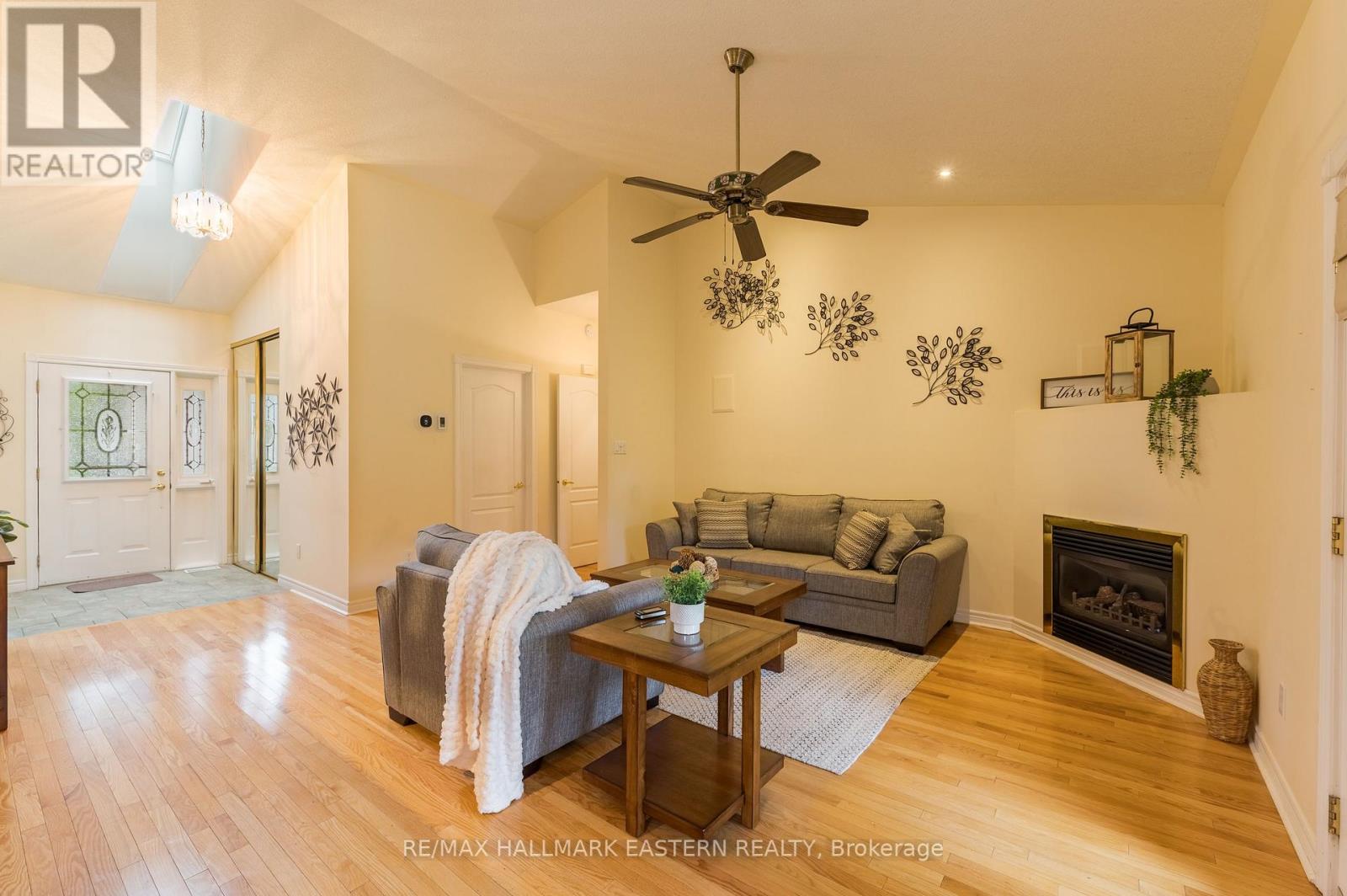 2 - 300 Franmor Drive, Peterborough, Ontario  K9H 7R1 - Photo 8 - X13710066