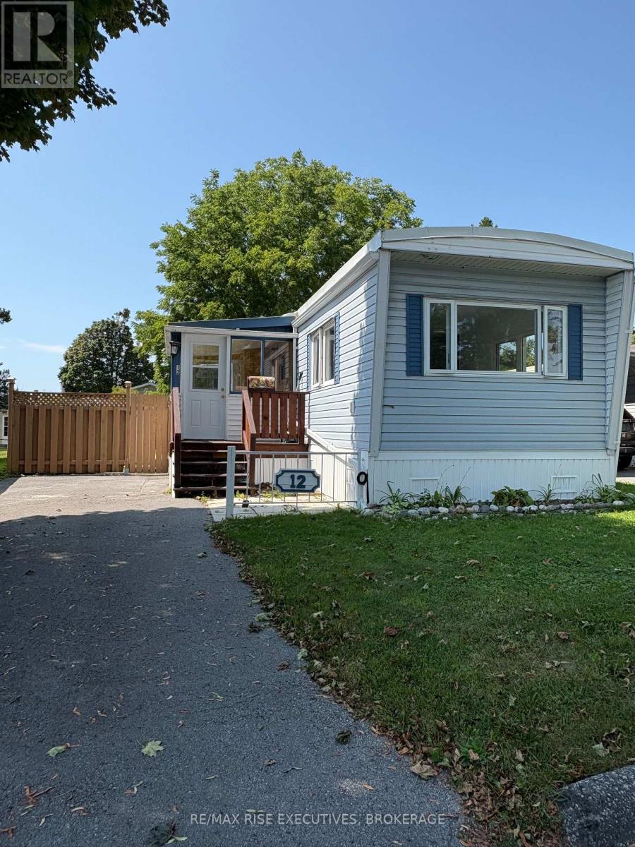 12 Wentworth Drive, Kingston, Ontario K7K 5C9 - Photo 2 - X13709924