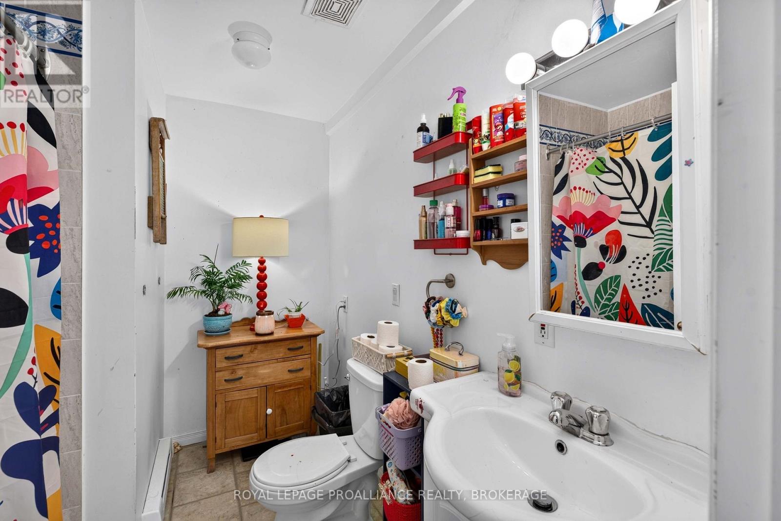 12 Bedford Street, Westport, Ontario  K0G 1X0 - Photo 42 - X13710010