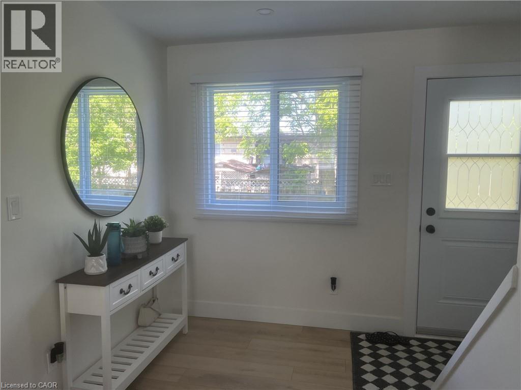 120 Beverly Street Unit# D, Cambridge, Ontario  N1R 3Z7 - Photo 2 - 40837026