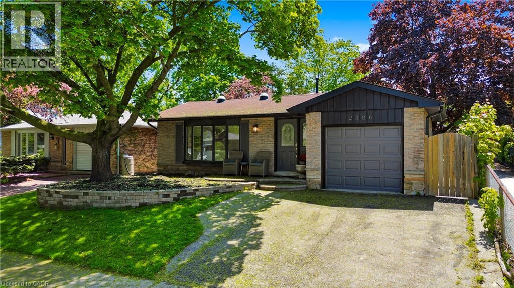 2306 Devon Road, Oakville, Ontario L6J 5R4 - Photo 2 - 40846275