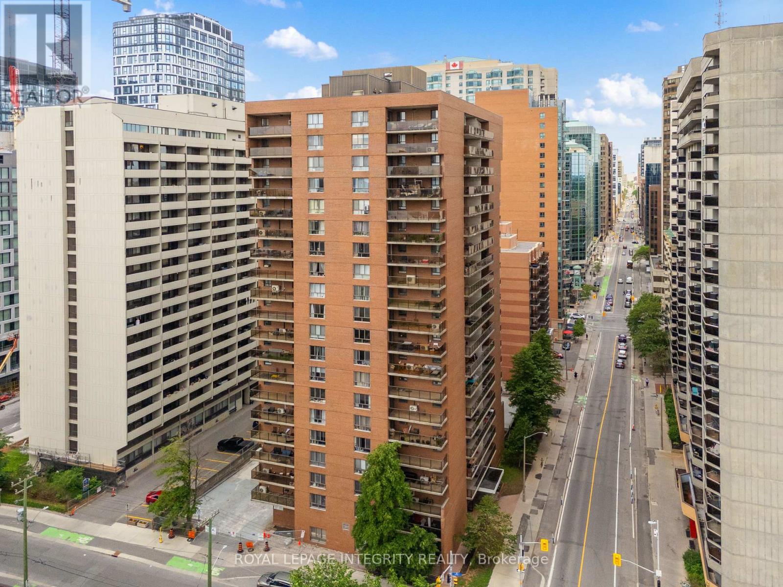2001 - 475 Laurier Avenue W, Ottawa, Ontario K1R 7X1 - Photo 2 - X13709904