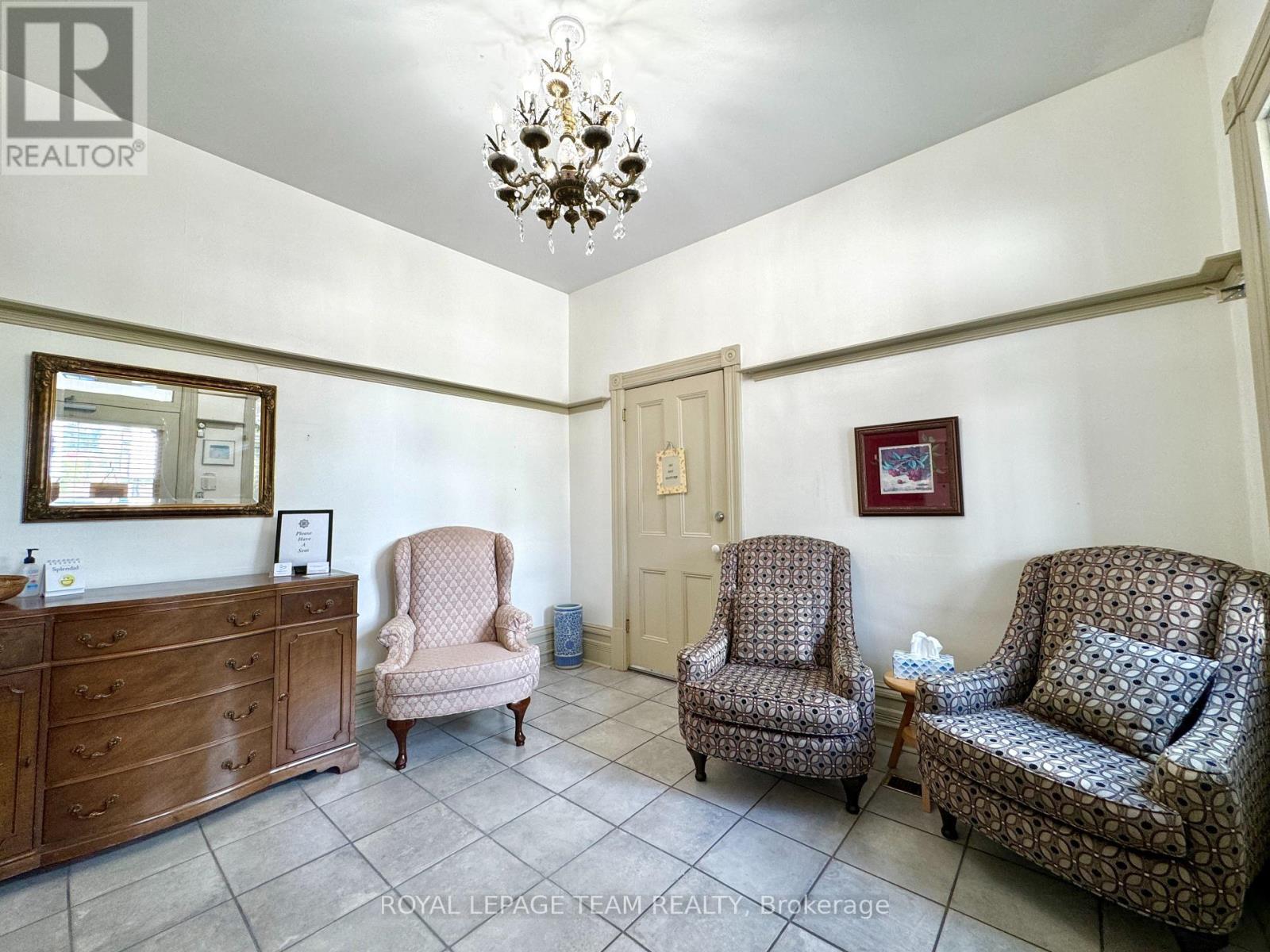 4 - 317 Catherine Street, Ottawa, Ontario  K1R 5T4 - Photo 10 - X13710000