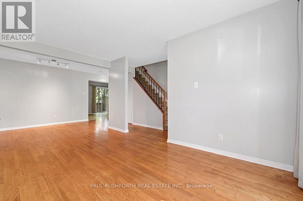 2523 Hunters Point Crescent, Ottawa, Ontario  K1T 2A3 - Photo 6 - X13710030