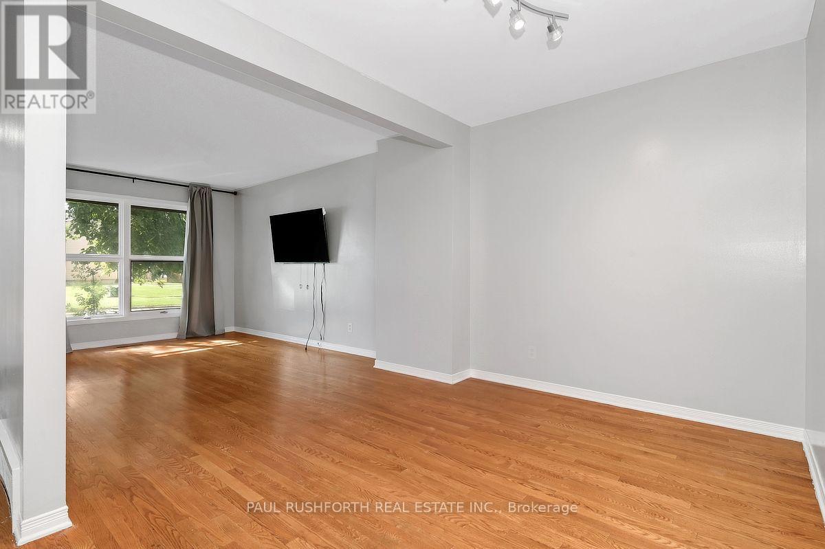 2523 Hunters Point Crescent, Ottawa, Ontario  K1T 2A3 - Photo 9 - X13710030