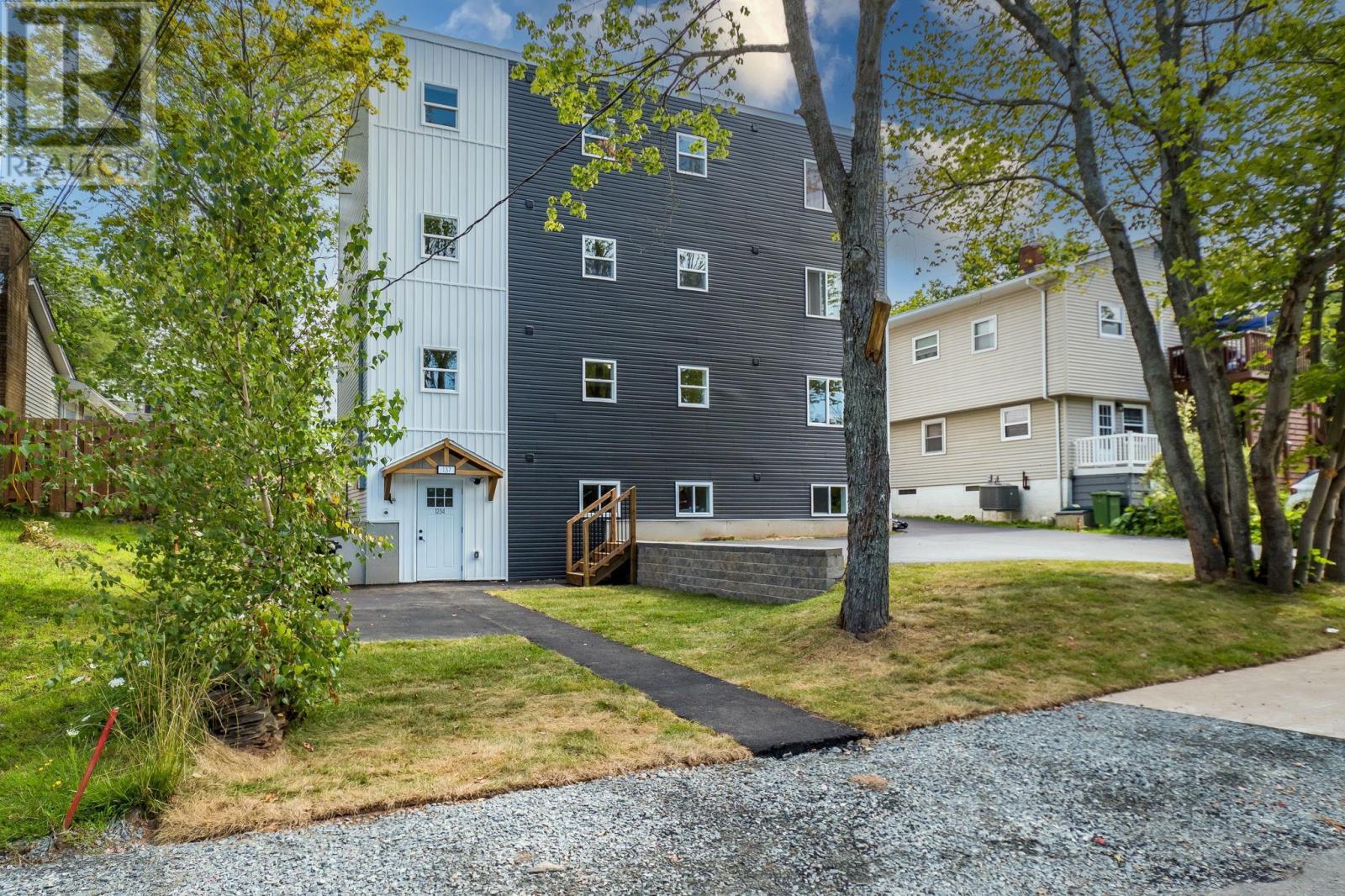 137 Prince Street, Lower Sackville, Nova Scotia  B4C 1L4 - Photo 3 - 202621447