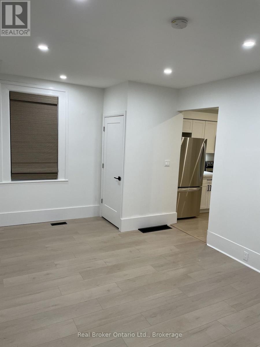 Lower - 104 Aylmer Street N, Peterborough, Ontario  K9J 3J5 - Photo 5 - X13710024
