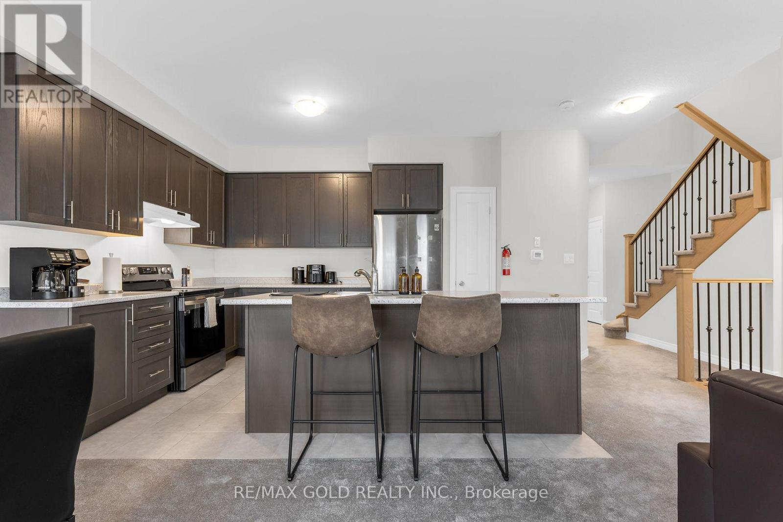 83 Pinot Crescent, Hamilton, Ontario L8E 0J9 - Photo 8 - X13692660