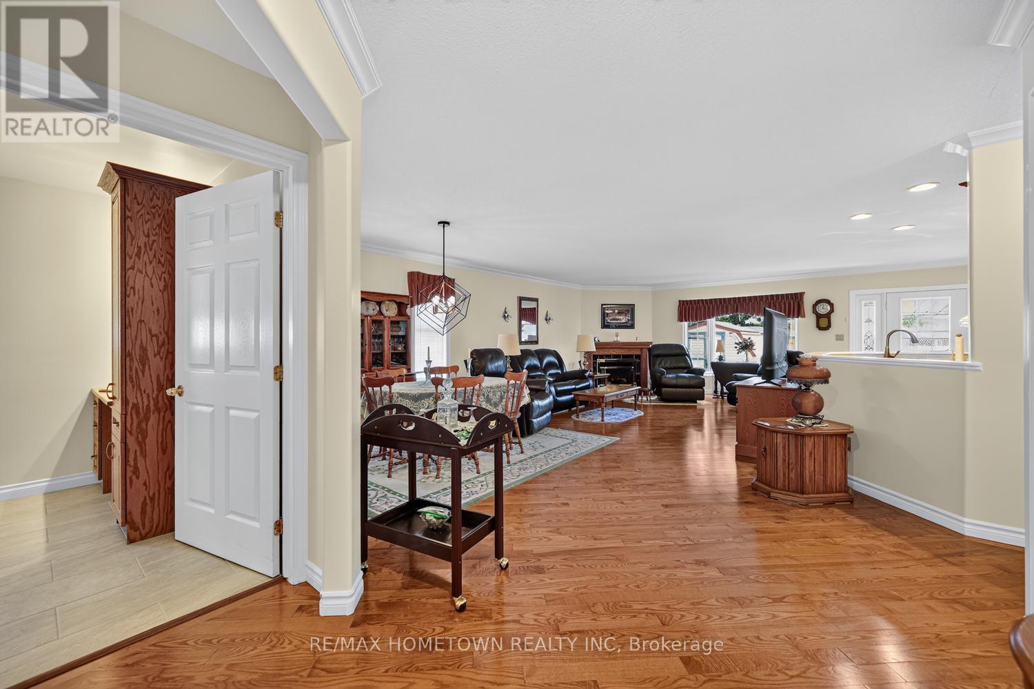 1267 Cuthbertson Avenue, Brockville, Ontario  K6V 7M5 - Photo 8 - X13710008