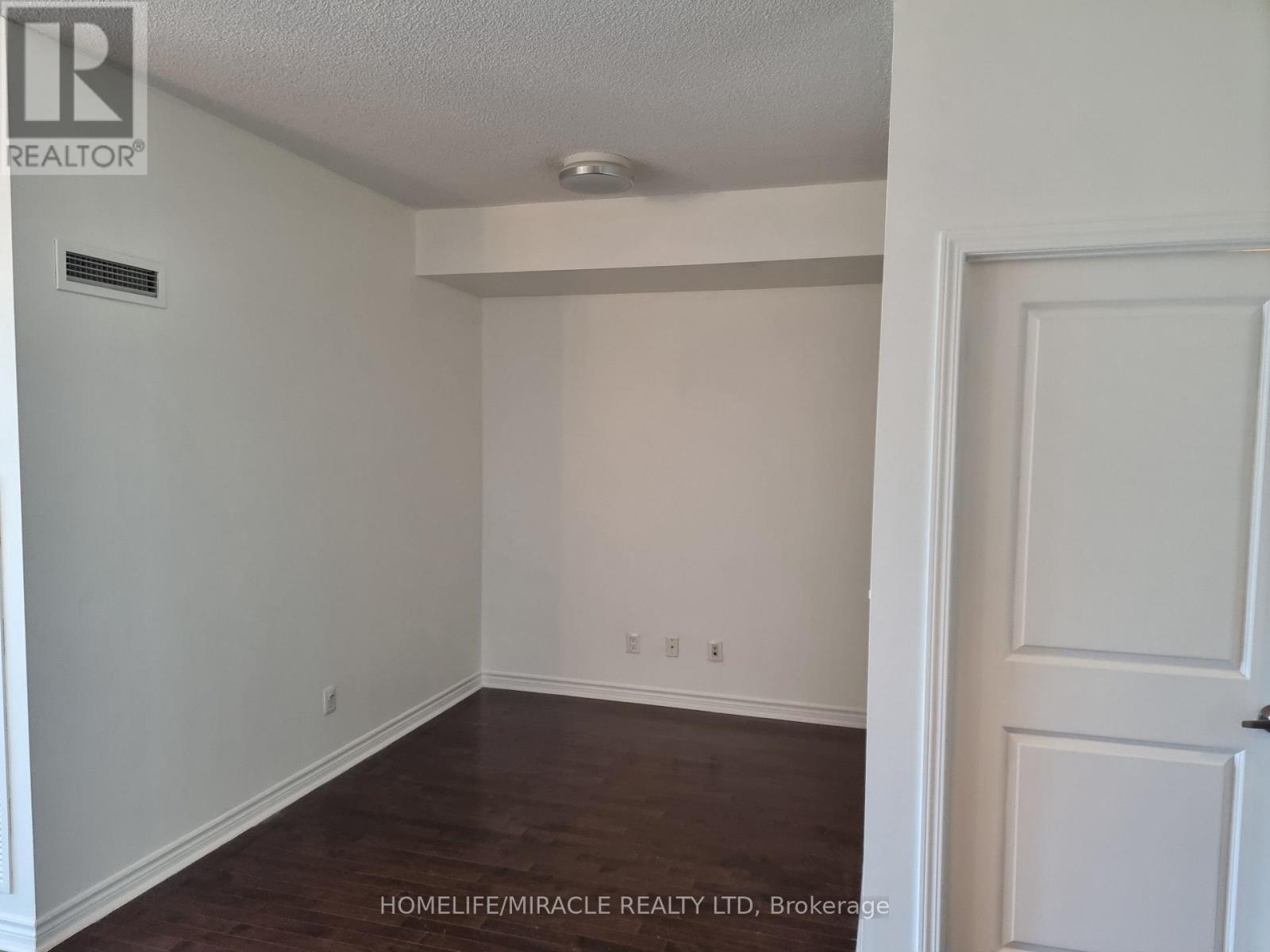 512 - 2885 Bayview Avenue, Toronto, Ontario  M2K 0A3 - Photo 5 - C13709910