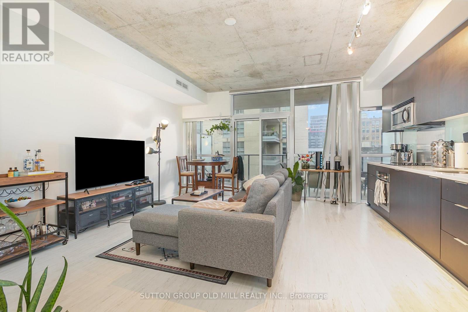 704 - 478 King Street W, Toronto, Ontario  M5V 0A8 - Photo 2 - C13709922