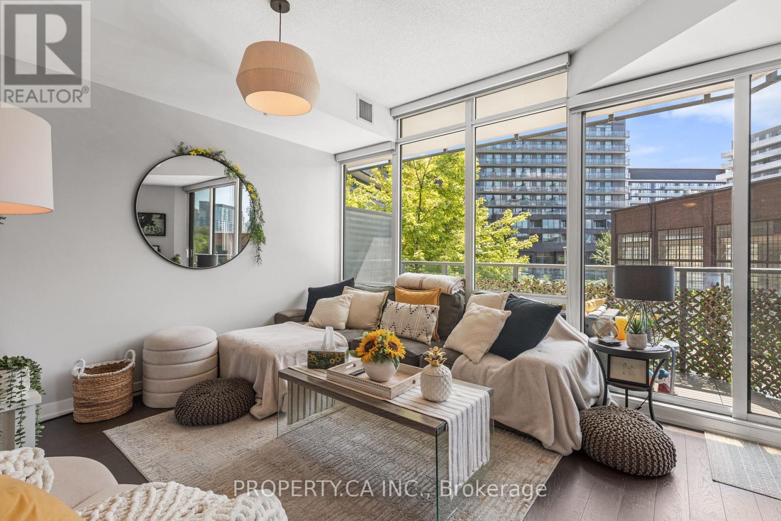 N122 - 120 Bayview Avenue, Toronto, Ontario  M5A 0G4 - Photo 14 - C13710036