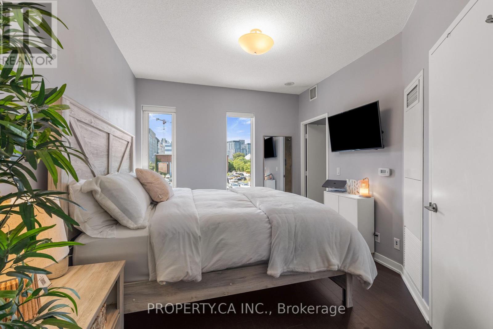 N122 - 120 Bayview Avenue, Toronto, Ontario  M5A 0G4 - Photo 6 - C13710036