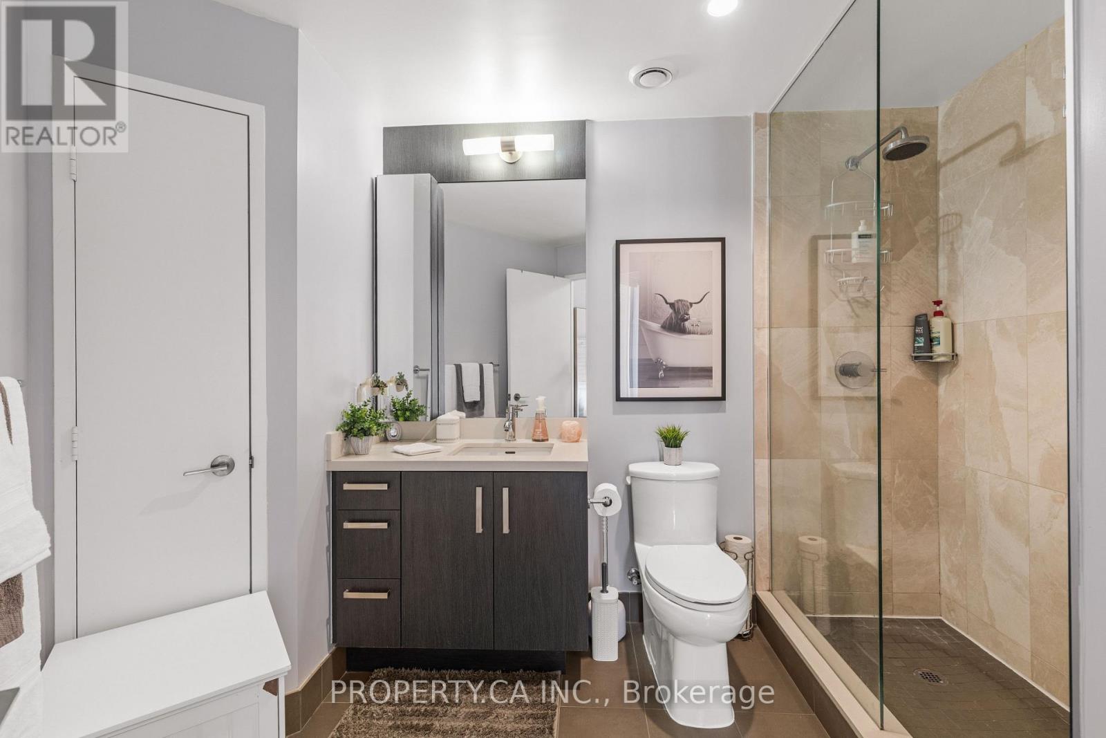 N122 - 120 Bayview Avenue, Toronto, Ontario  M5A 0G4 - Photo 7 - C13710036