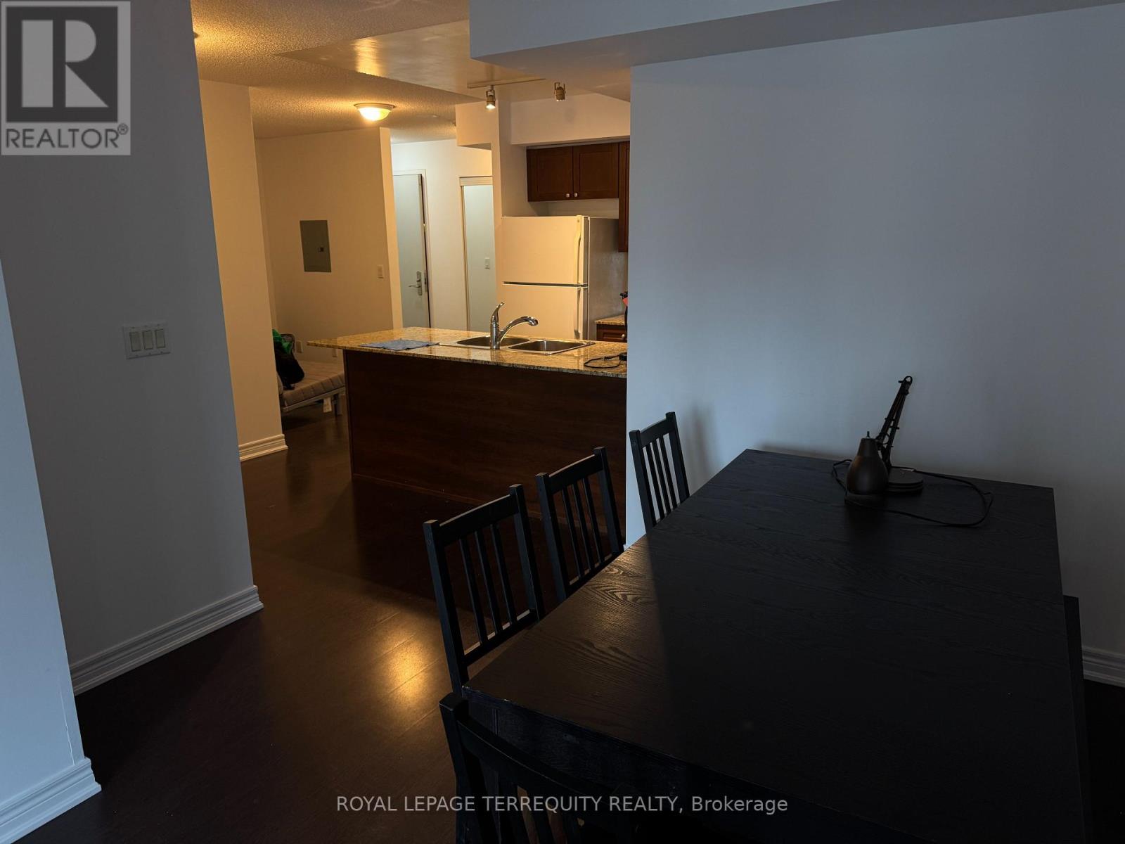 909 - 761 Bay Street, Toronto, Ontario  M5G 2R2 - Photo 8 - C13710060