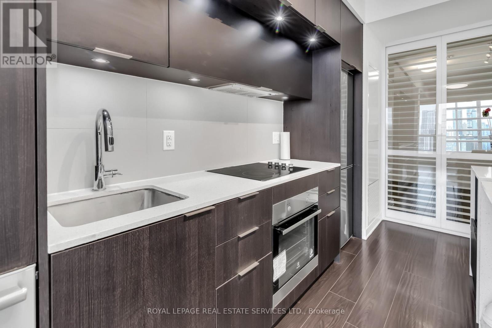 2607 - 55 Regent Park Boulevard, Toronto, Ontario  M5A 0C2 - Photo 4 - C13710096