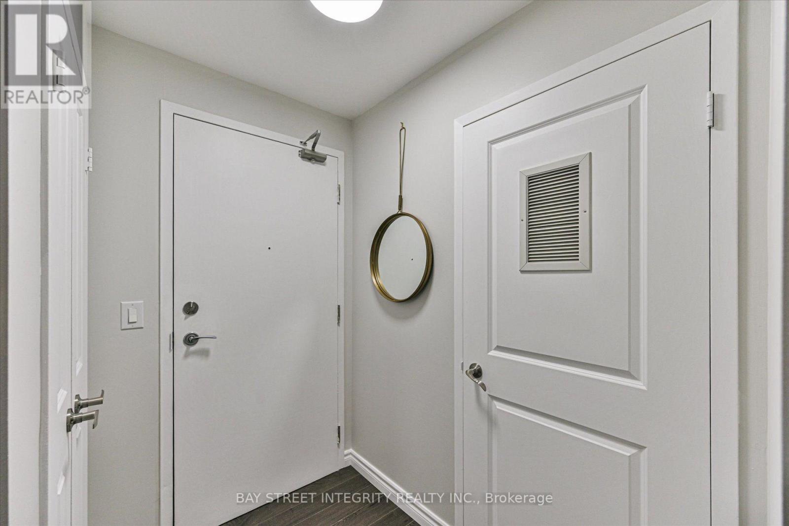 602 - 11 St Joseph Street, Toronto, Ontario  M4Y 1J8 - Photo 21 - C13710098