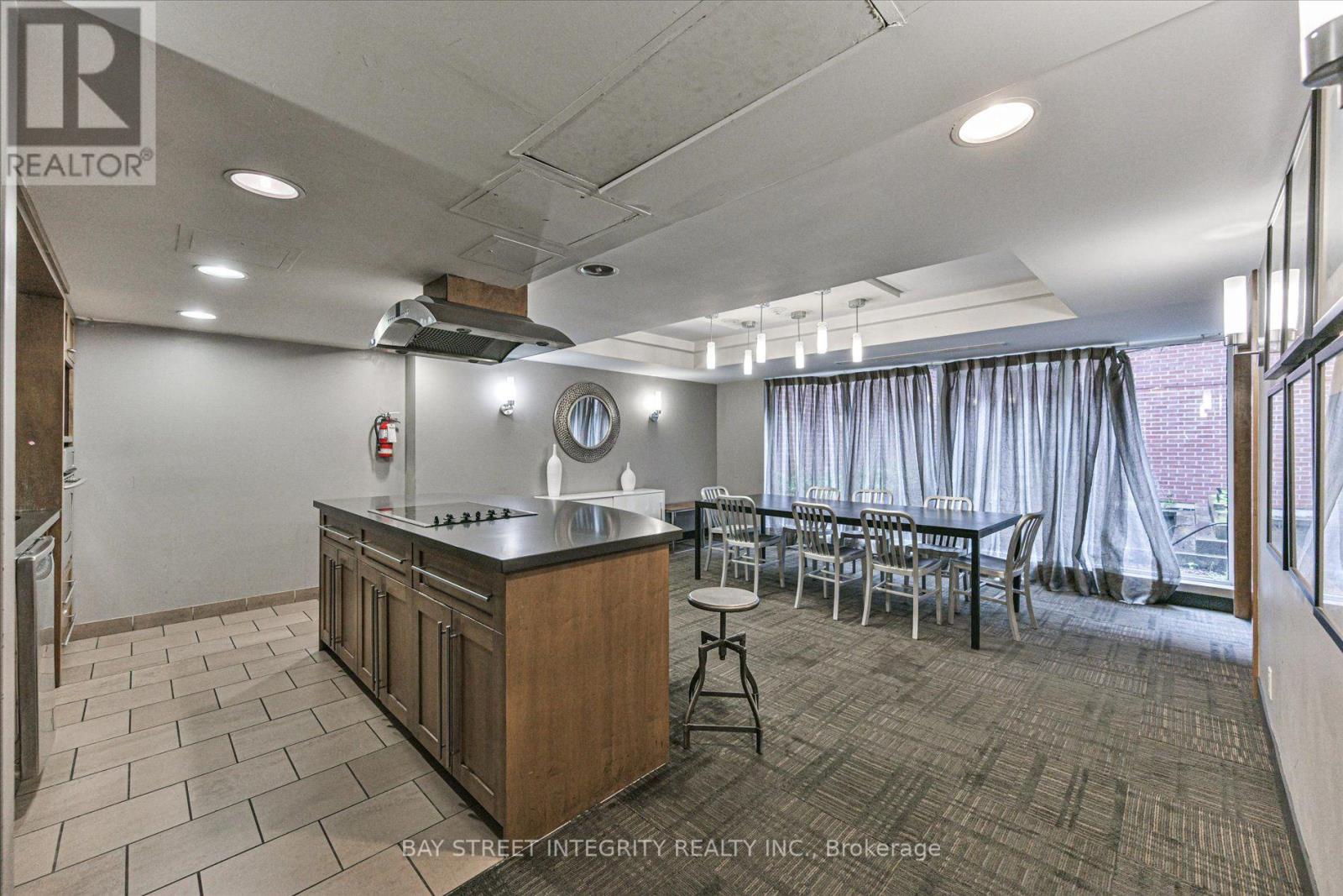 602 - 11 St Joseph Street, Toronto, Ontario  M4Y 1J8 - Photo 25 - C13710098