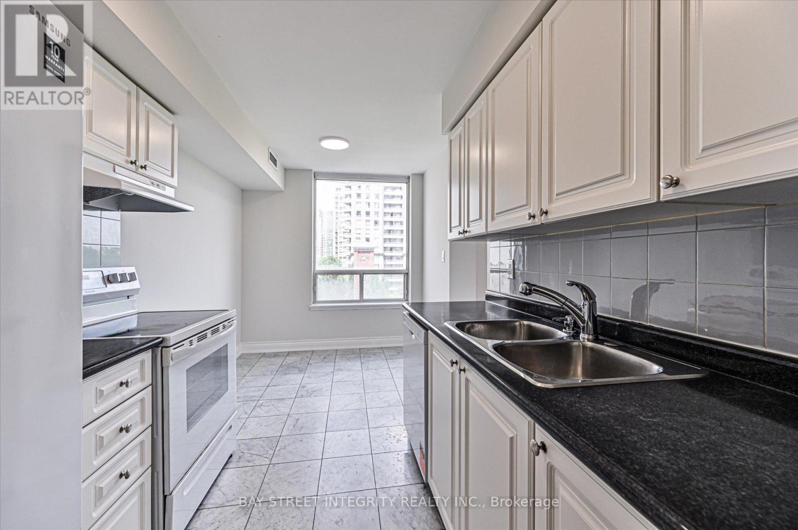 602 - 18 Hillcrest Avenue, Toronto, Ontario  M2N 6T5 - Photo 13 - C13710114