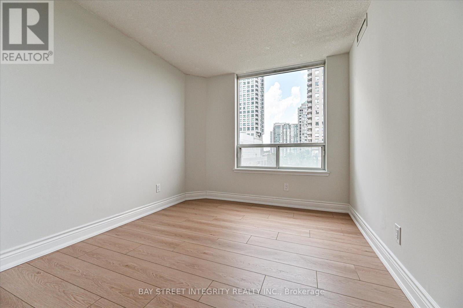 602 - 18 Hillcrest Avenue, Toronto, Ontario  M2N 6T5 - Photo 17 - C13710114
