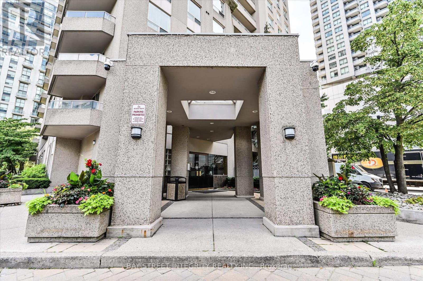 602 - 18 Hillcrest Avenue, Toronto, Ontario  M2N 6T5 - Photo 3 - C13710114